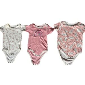 Mon Cheri Baby girl 3-6 Month LOT of Assorted Pajamas One Piece